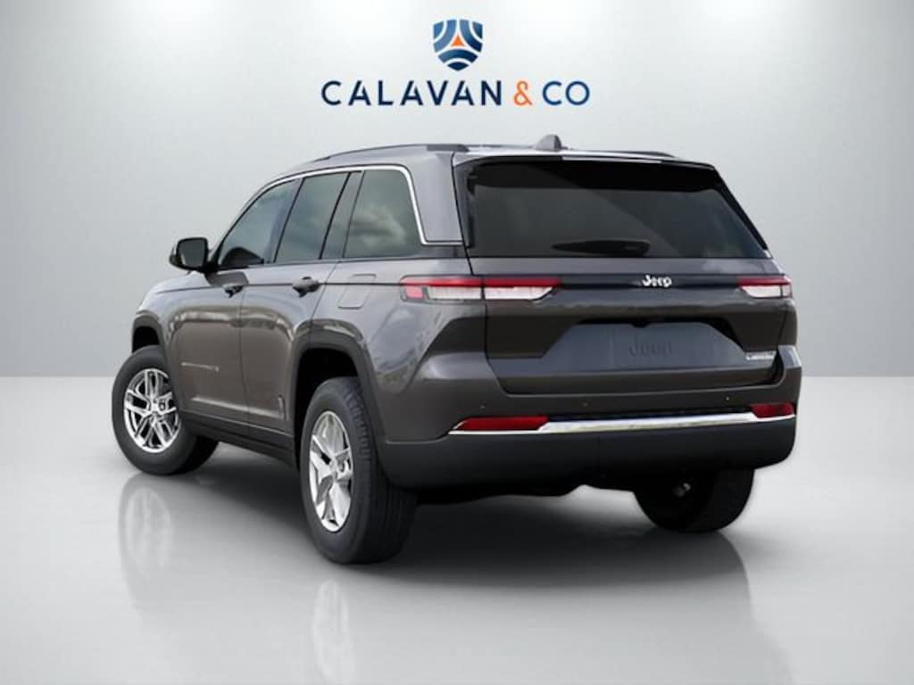 New 2026 Jeep Grand Cherokee LAREDO 4X2 Sport Utility