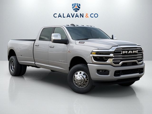2026 RAM 3500 Laramie - Photo 6