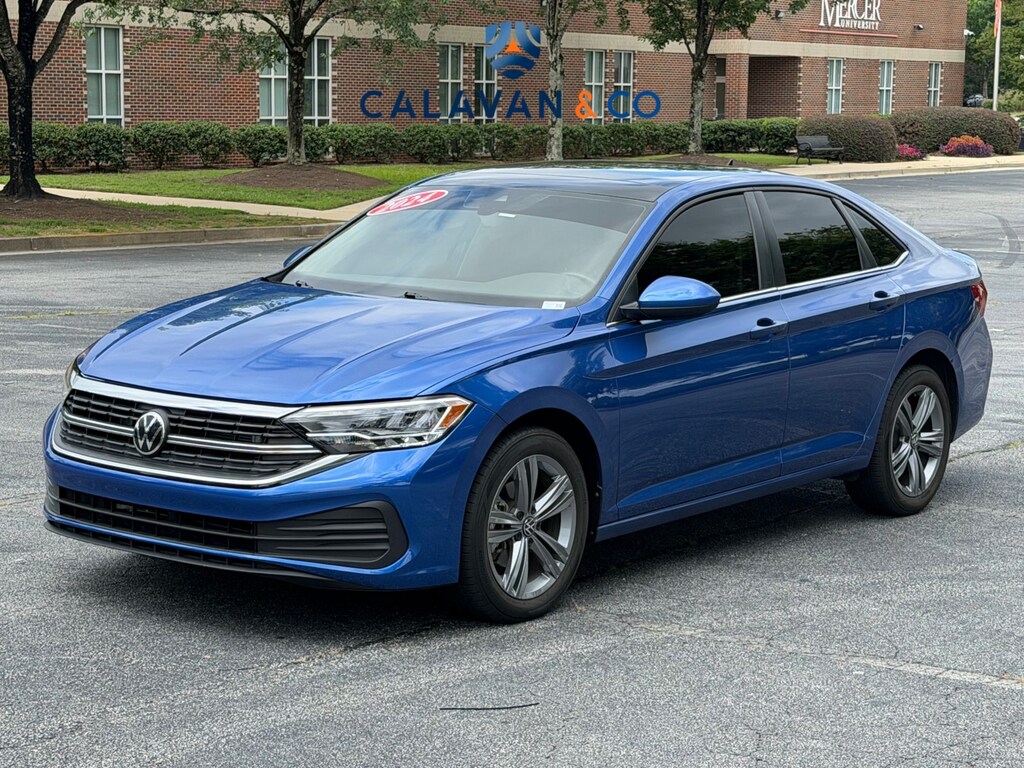 Used 2024 Volkswagen Jetta 1.5T SE Sedan