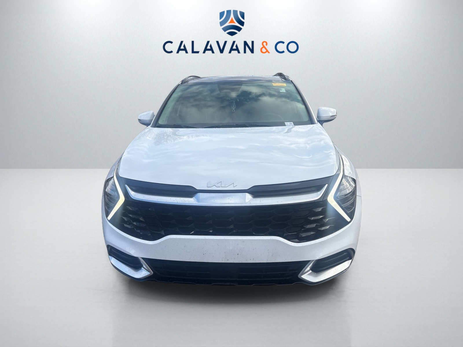 2024 Kia Sportage SX photo 2