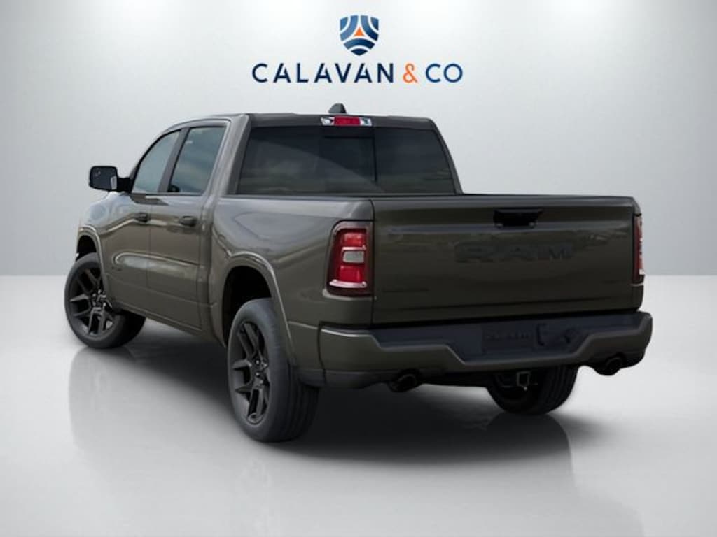 New 2026 Ram 1500 LARAMIE CREW CAB 4X4 5'7 BOX Pickup