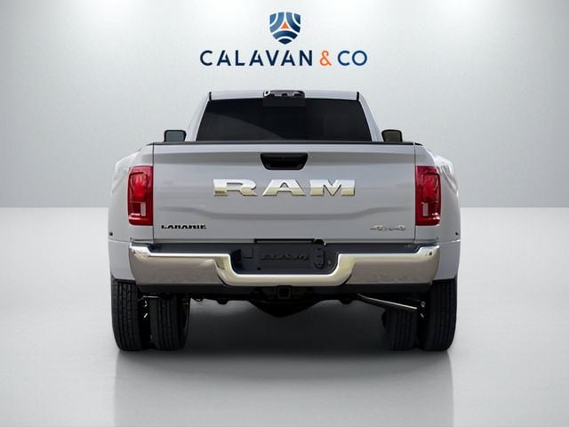 2026 RAM 3500 Laramie - Photo 9