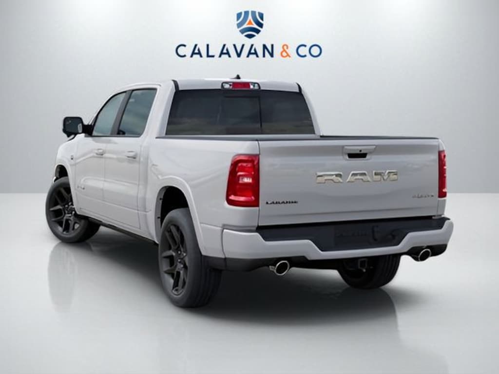 New 2026 Ram 1500 LARAMIE CREW CAB 4X4 5'7 BOX Pickup