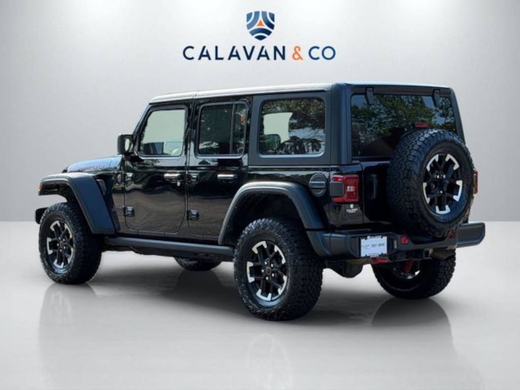 Used 2025 Jeep Wrangler Rubicon SUV