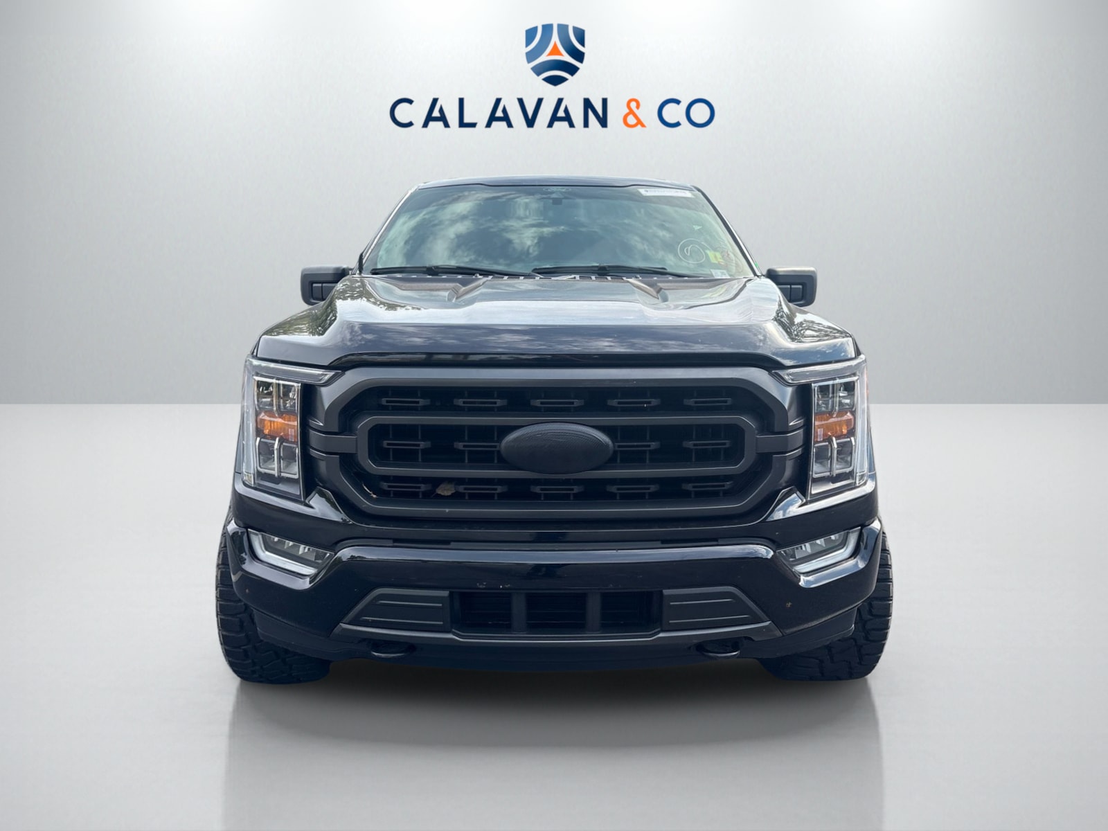 2021 Ford F-150 XLT photo 2