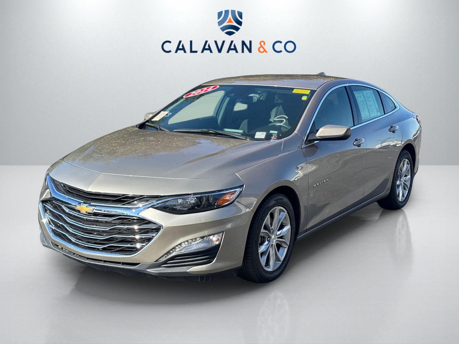2024 Chevrolet Malibu 1LT photo 2