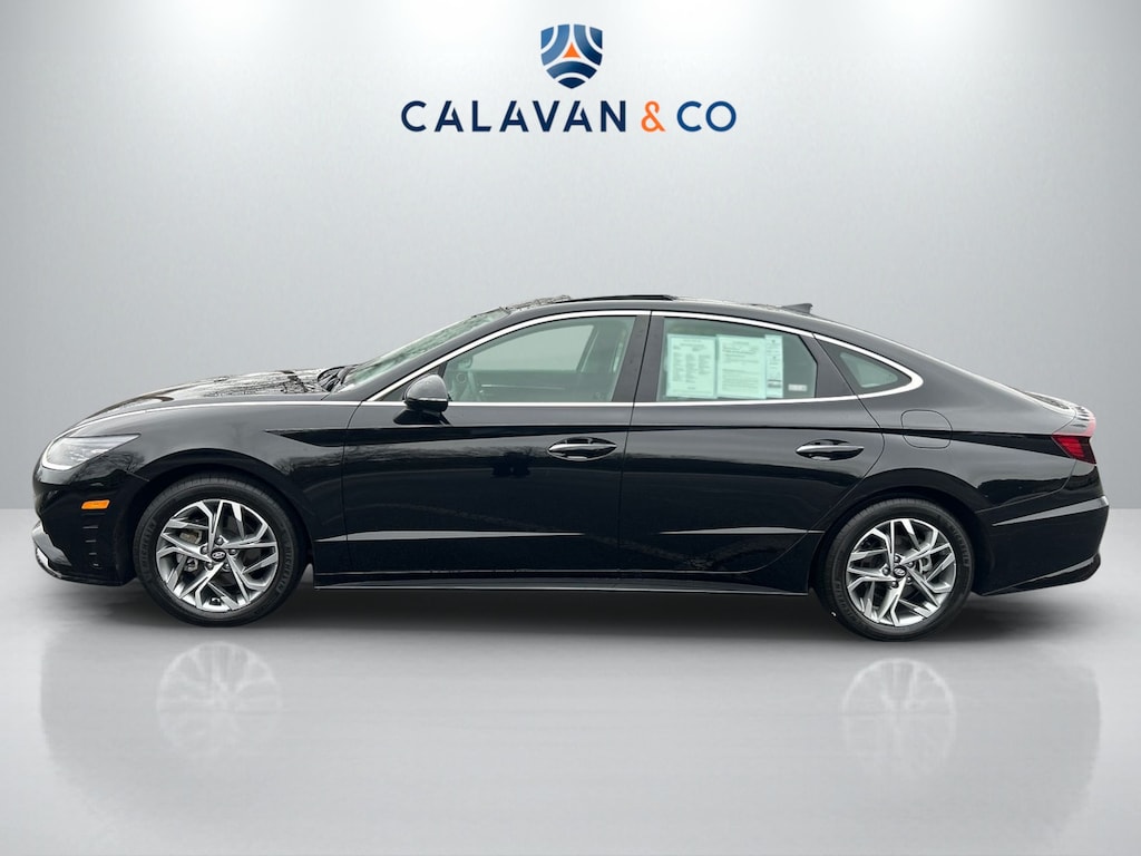 Used 2023 Hyundai Sonata SEL Sedan