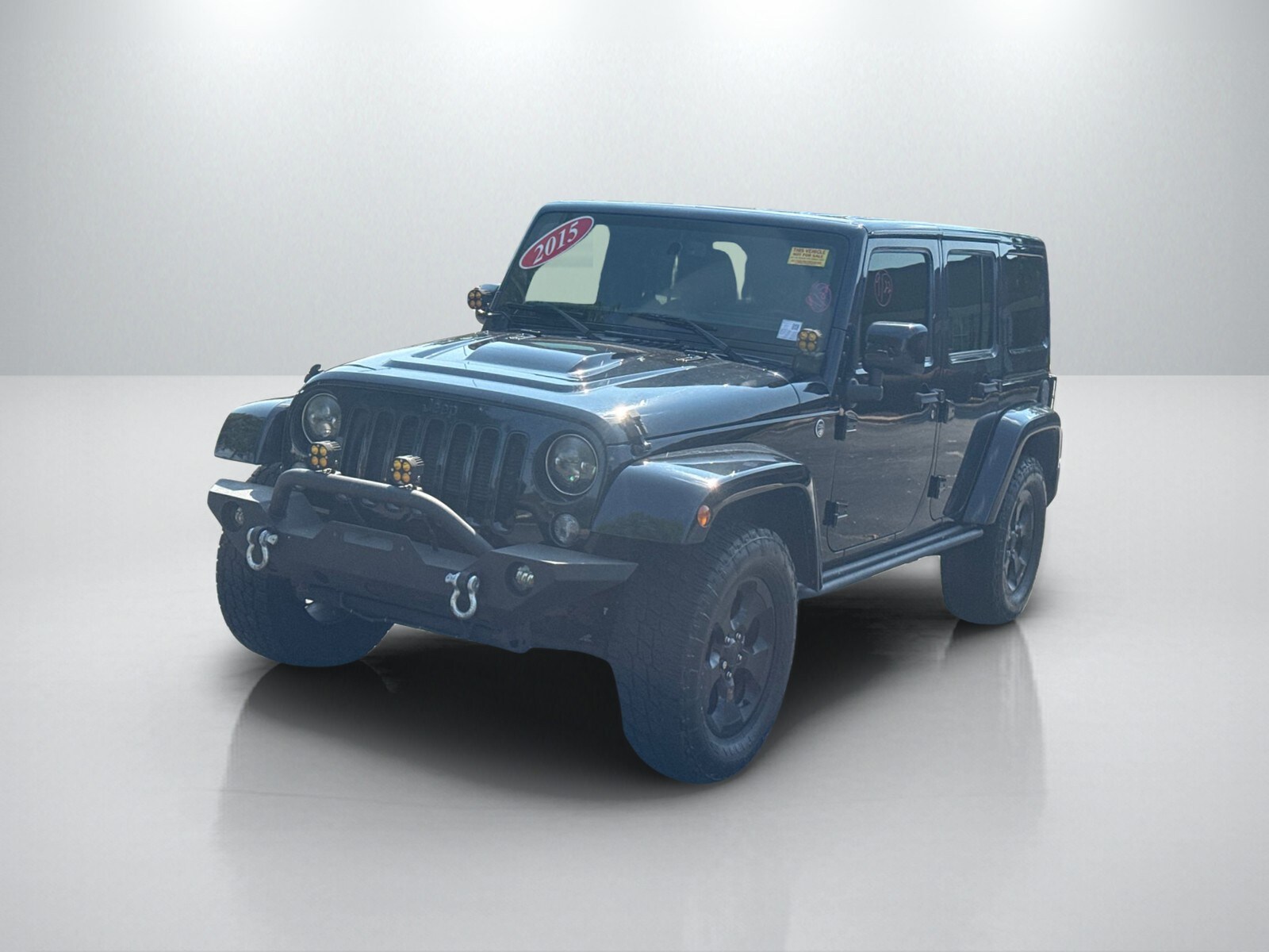 2015 Jeep Wrangler Unlimited Sahara photo 2