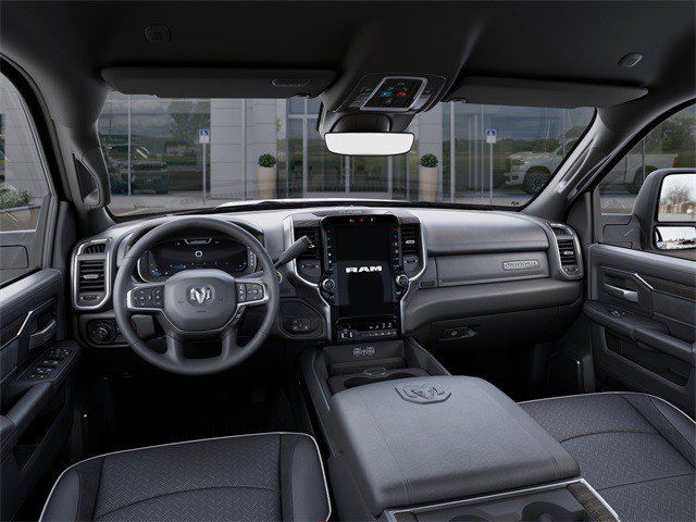 2026 RAM 3500 Laramie - Photo 18
