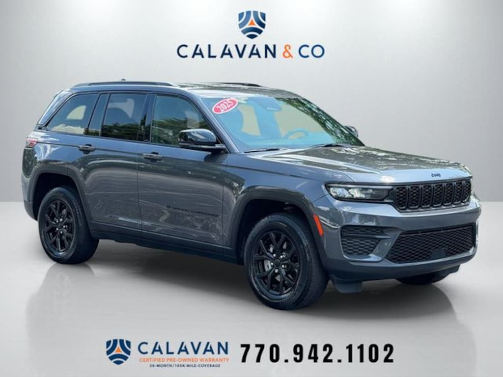 Used 2025 Jeep Grand Cherokee Laredo SUV