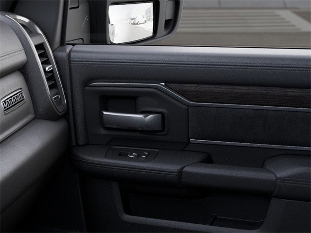 2026 RAM 3500 Laramie - Photo 25