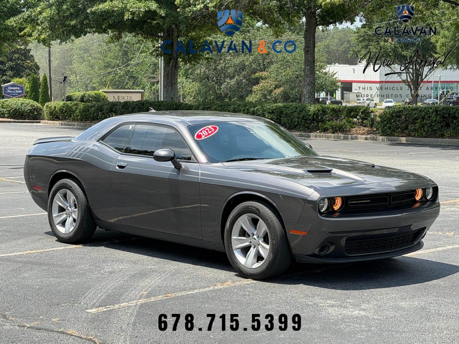 2023 Dodge Challenger SXT Auto's photo