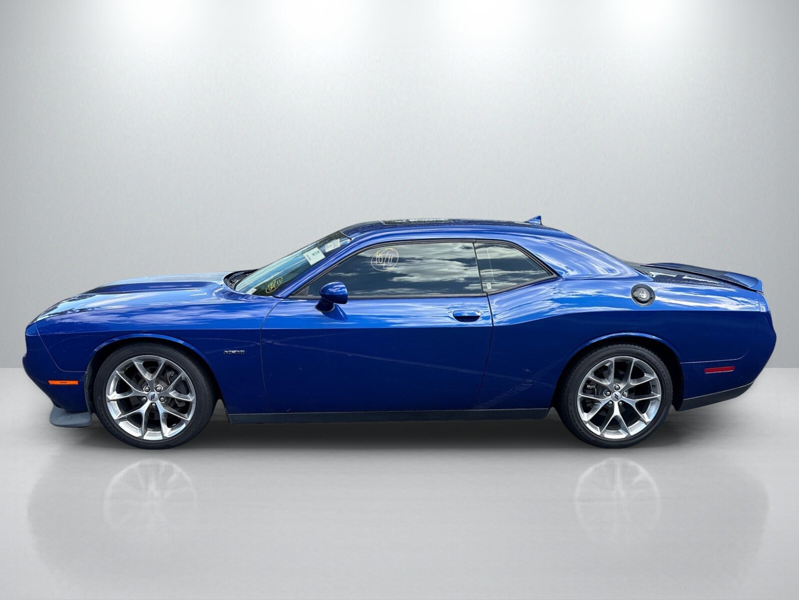 2019 Dodge Challenger R/T photo 4
