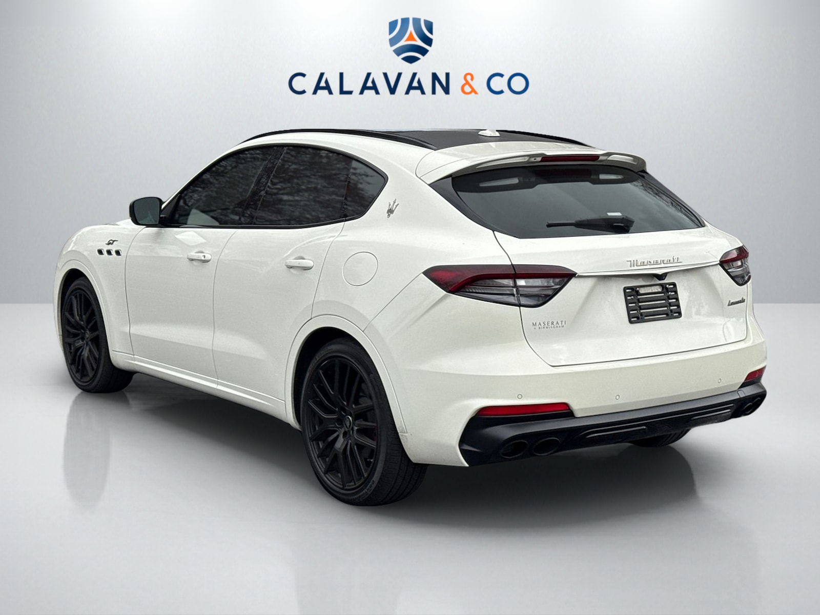 2022 Maserati Levante GT photo 3
