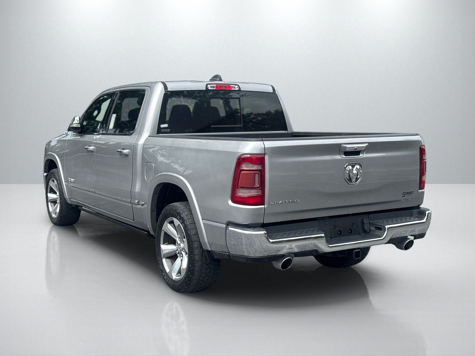 2021 Ram 1500 Limited photo 3