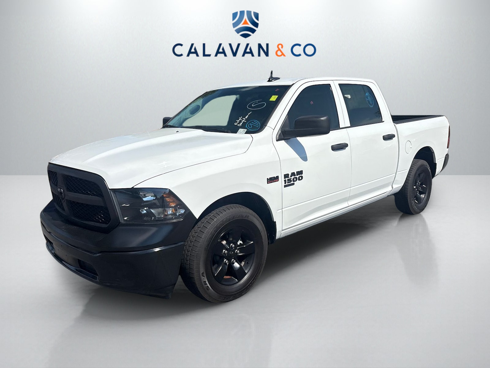 2021 Ram 1500 Classic Tradesman photo 3