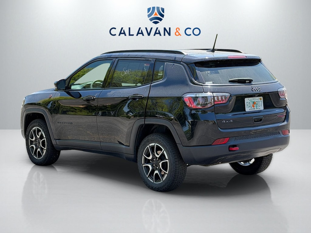 Used 2024 Jeep Compass Trailhawk SUV