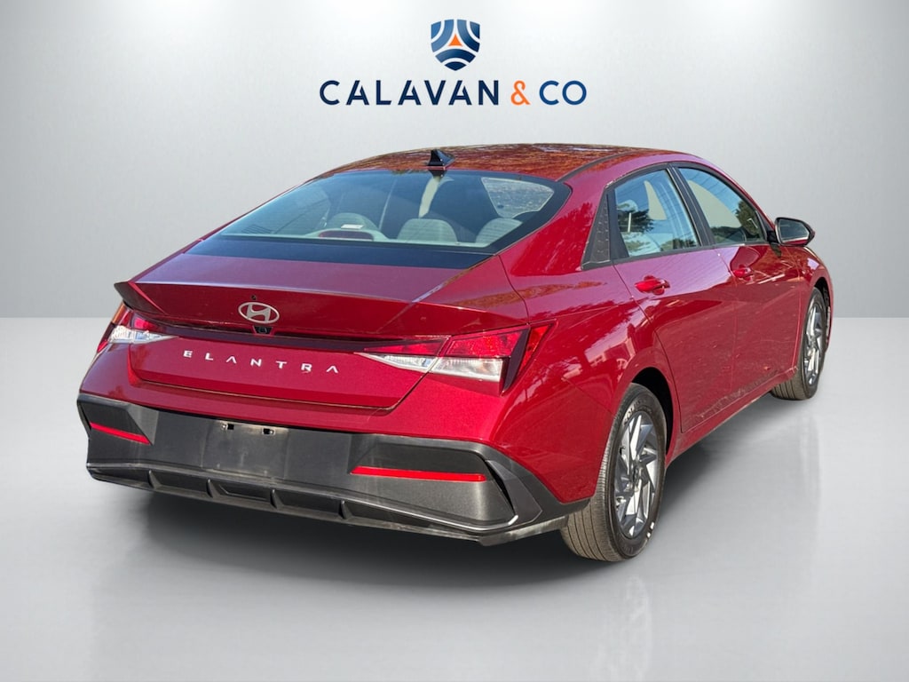 Used 2024 Hyundai Elantra SEL Sedan