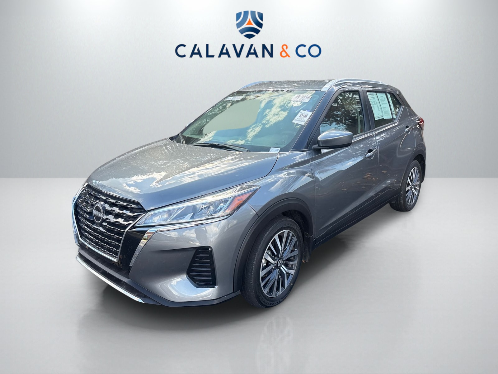 2022 Nissan Kicks SV photo 3