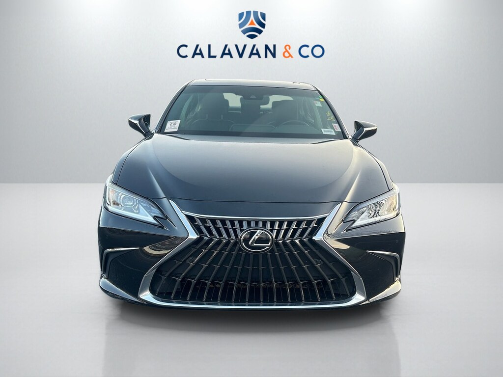 Used 2023 Lexus ES 350 Sedan