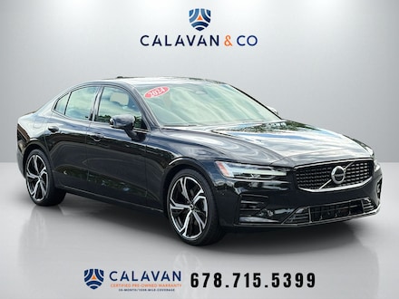 2024 Volvo S60 B5 Core Dark Sedan