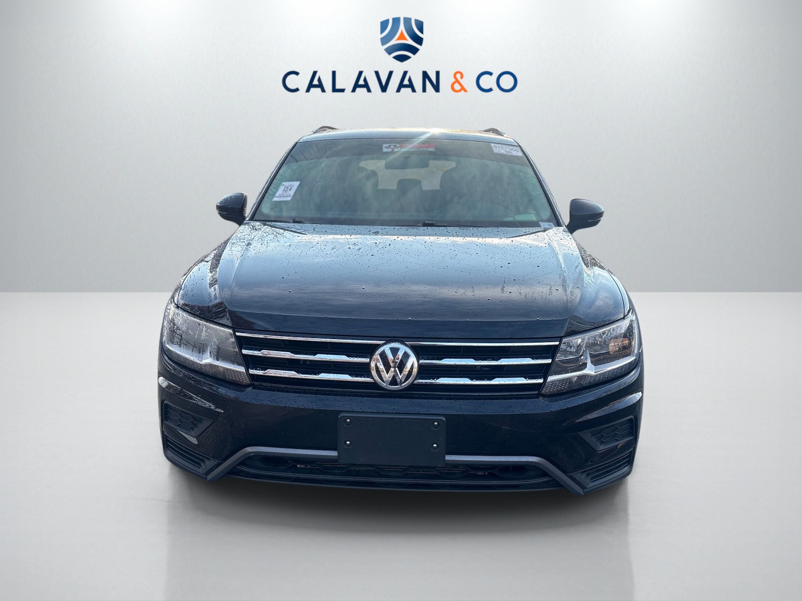 2021 Volkswagen Tiguan S photo 2