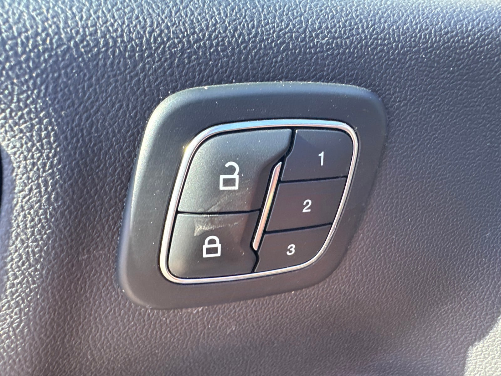 2023 Ford Escape Platinum - Photo 26