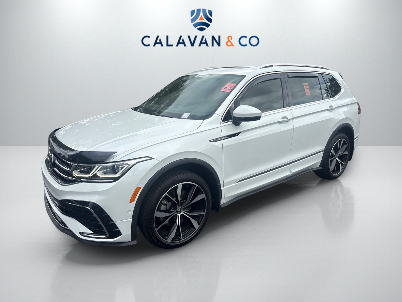 2023 Volkswagen Tiguan SEL R-Line Black photo 3