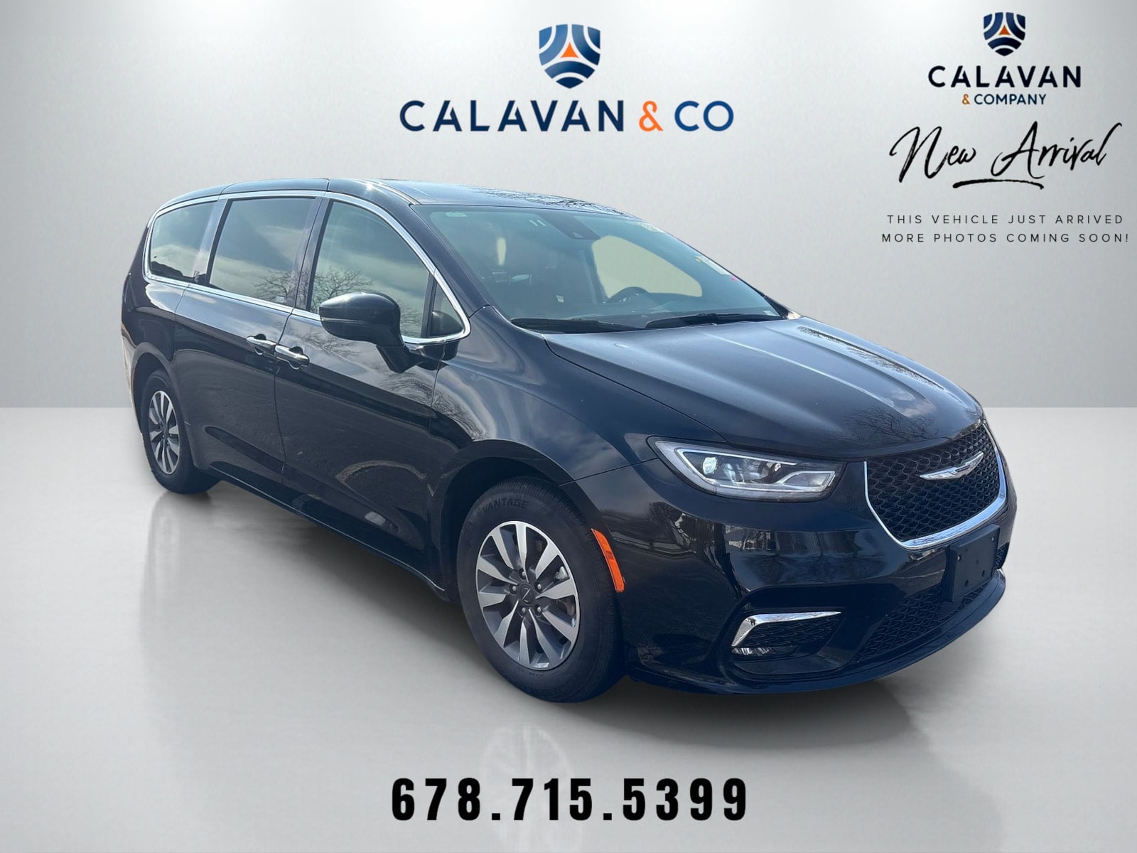 2024 Chrysler Pacifica PHEV Select