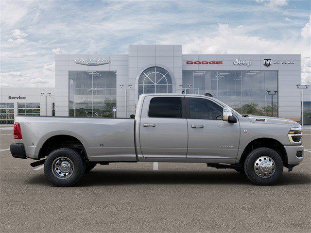 2026 RAM 3500 Laramie - Photo 25