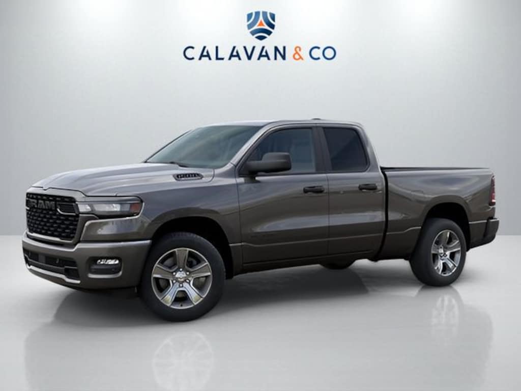 New 2026 Ram 1500 EXPRESS QUAD CAB 4X2 6'4 BOX Pickup