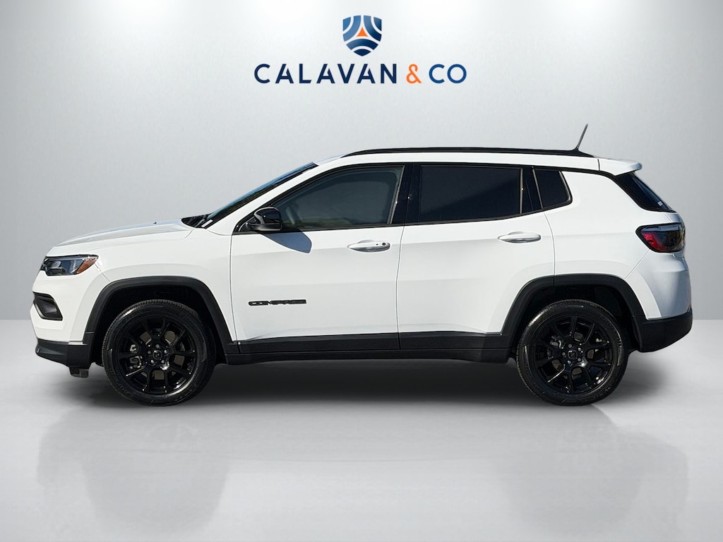 Used 2025 Jeep Compass Latitude SUV