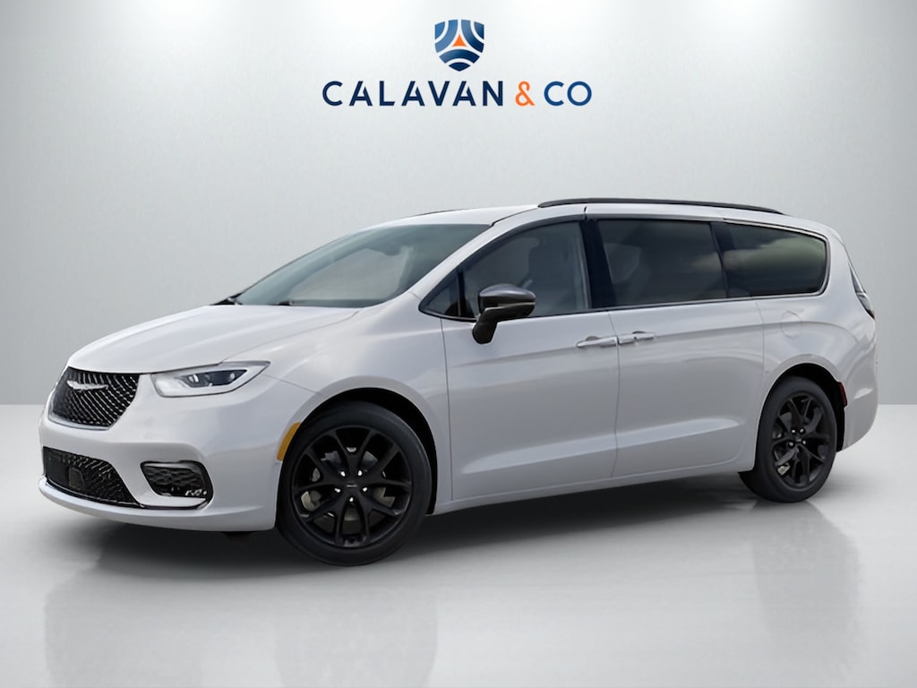 New 2026 Chrysler Pacifica SELECT Passenger Van