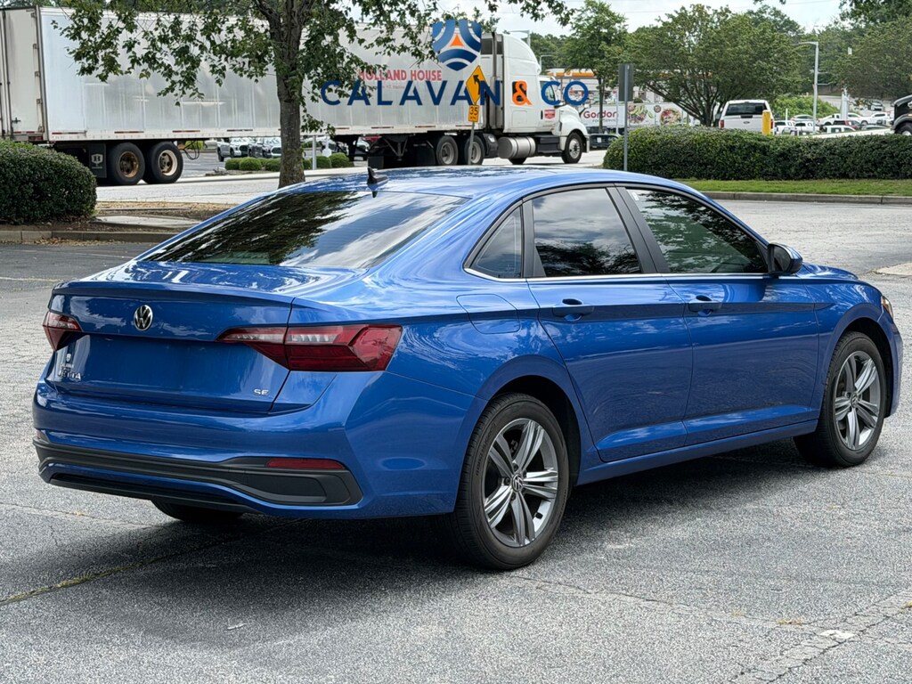 Used 2024 Volkswagen Jetta 1.5T SE Sedan