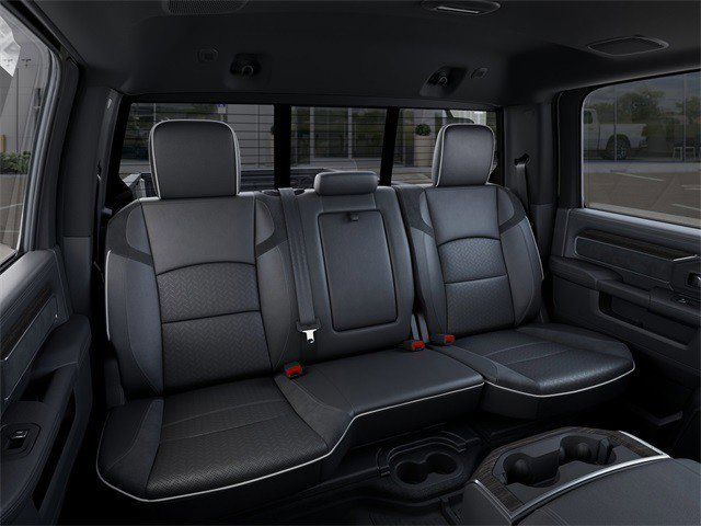 2026 RAM 3500 Laramie - Photo 19