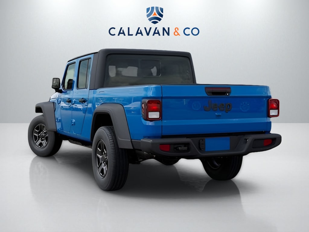 New 2026 Jeep Gladiator SPORT 4X4 Pickup