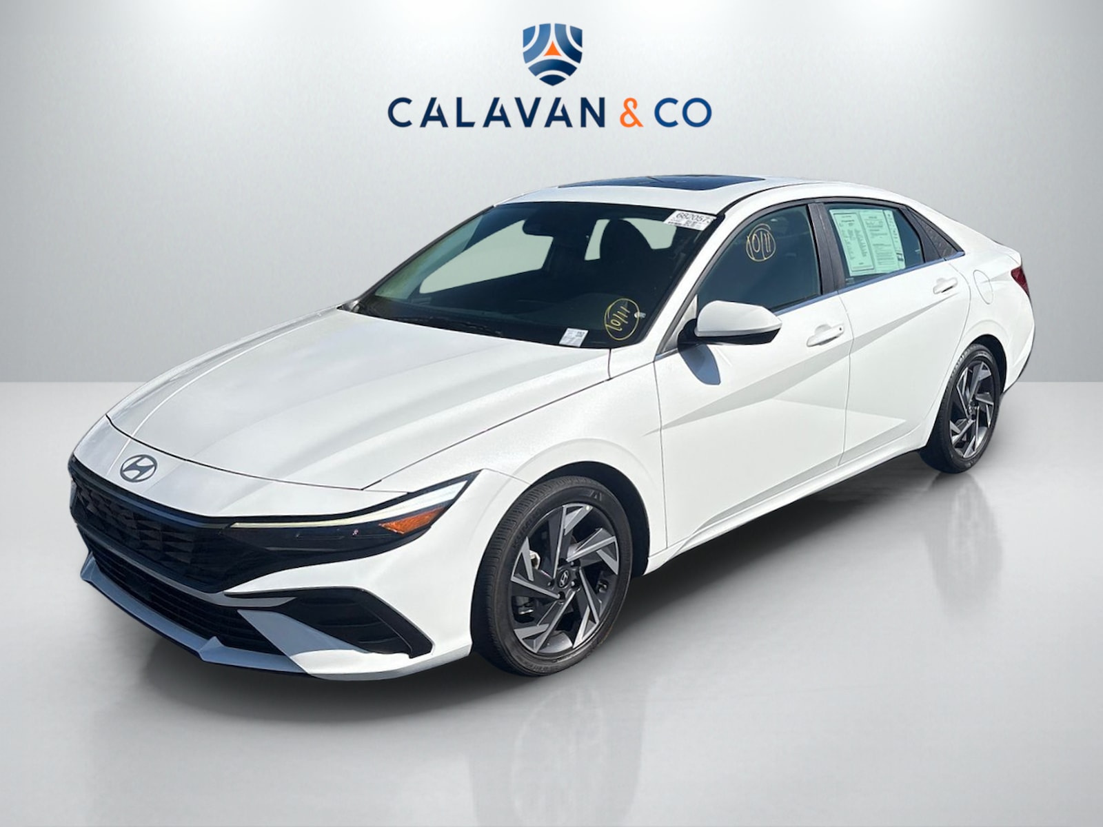 2024 Hyundai Elantra SEL Convenience photo 3
