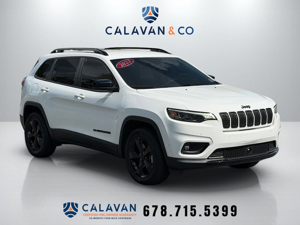 Used 2023 Jeep Cherokee Altitude Lux SUV