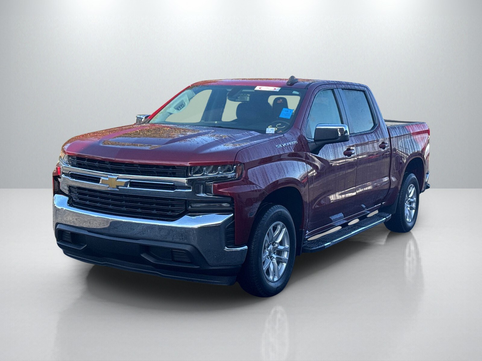 2019 Chevrolet Silverado 1500 LT photo 2