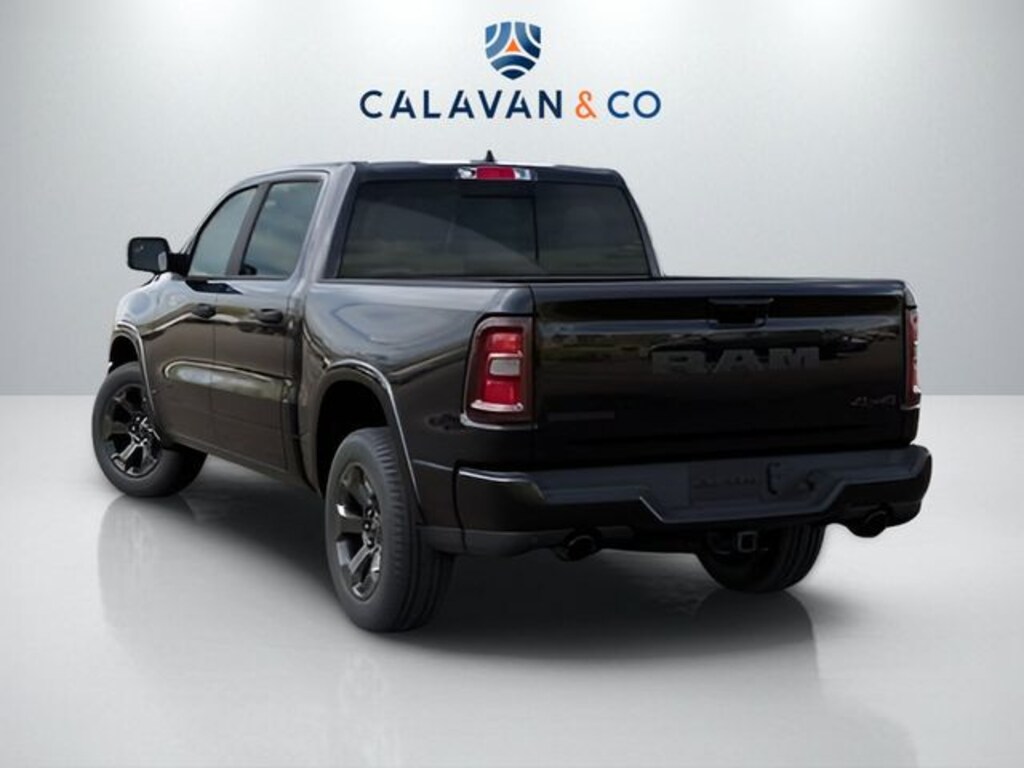 New 2026 Ram 1500 BIG HORN CREW CAB 4X4 5'7 BOX Pickup