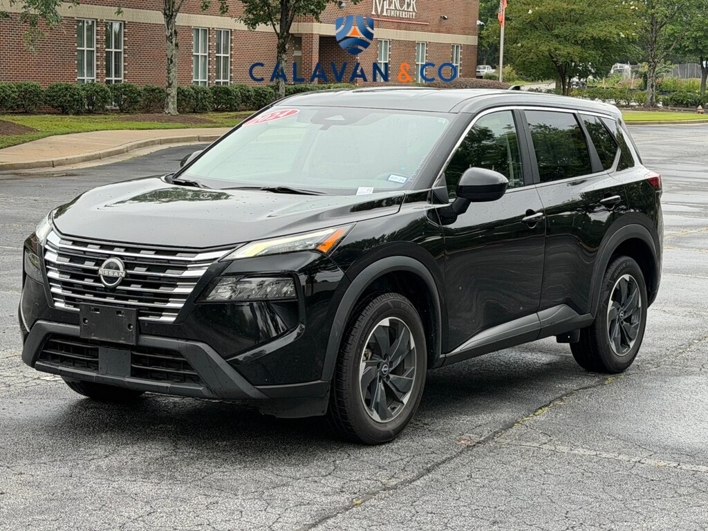 Used 2024 Nissan Rogue SV SUV