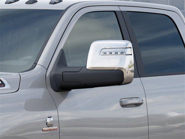 2026 RAM 3500 Laramie - Photo 15