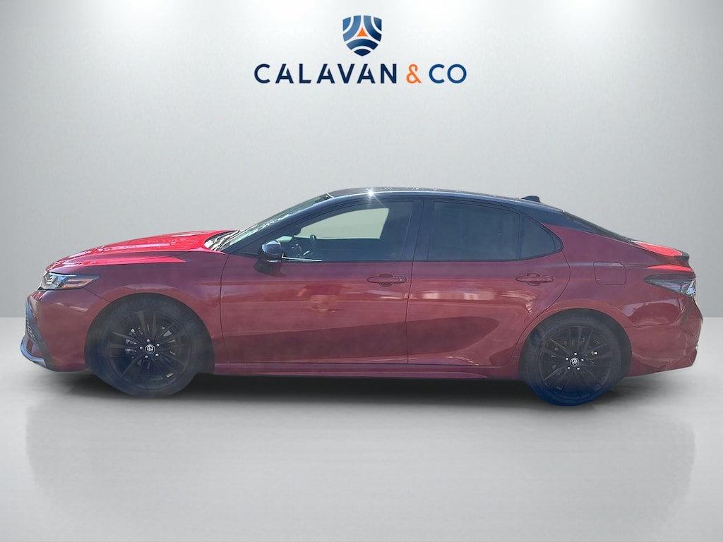 Used 2022 Toyota Camry Hybrid XSE Sedan