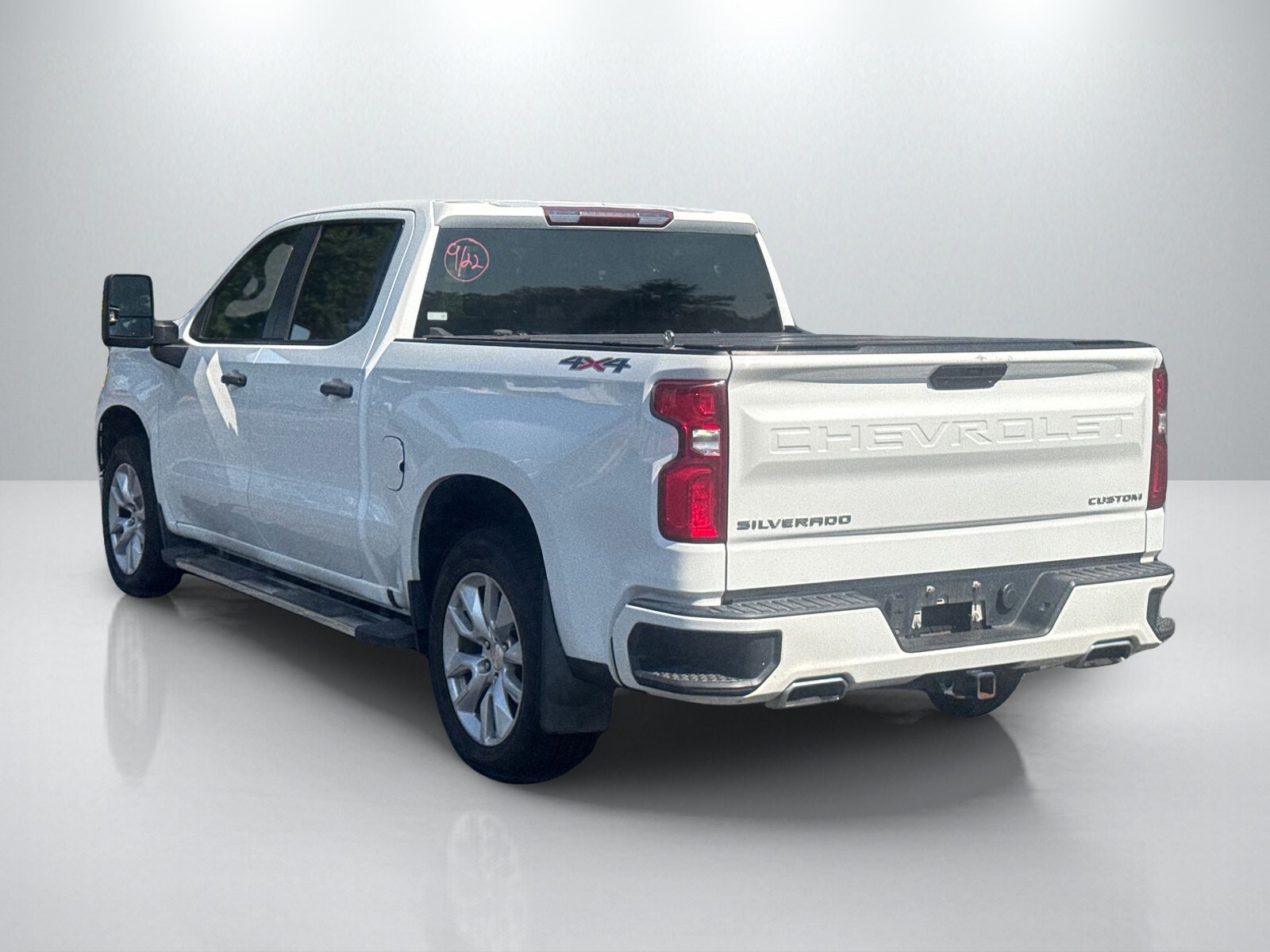 2019 Chevrolet Silverado 1500 Custom photo 3