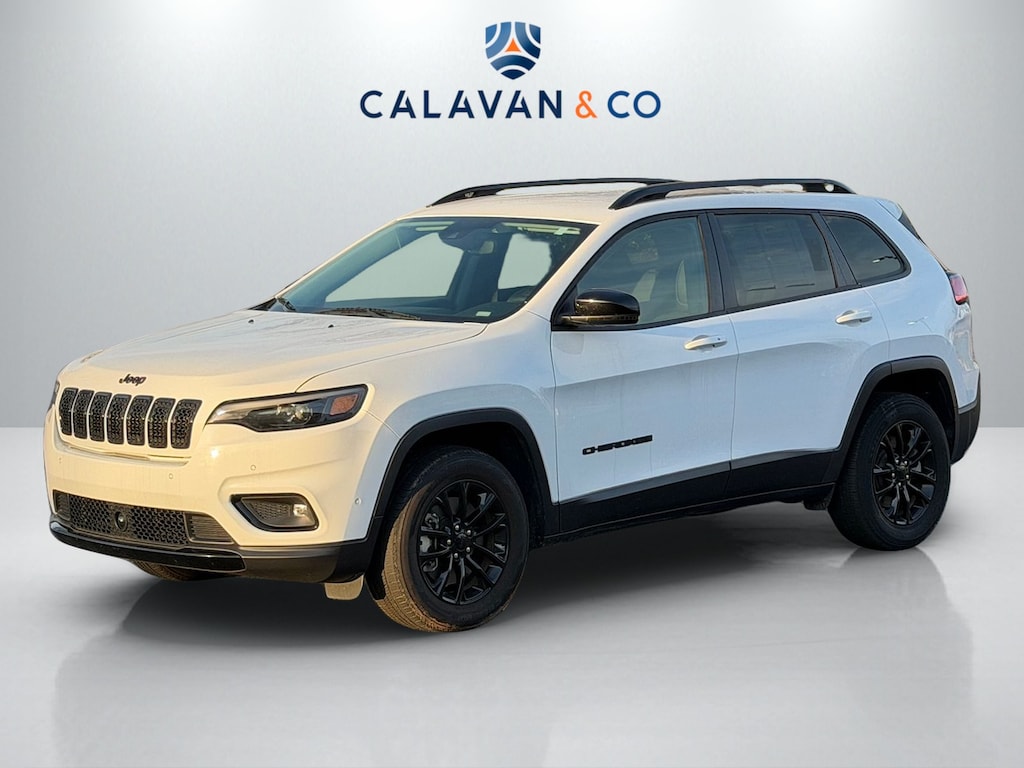 Used 2023 Jeep Cherokee Altitude Lux SUV