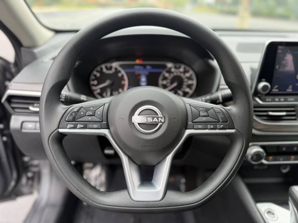 Certified 2025 Nissan Altima SV Sedan