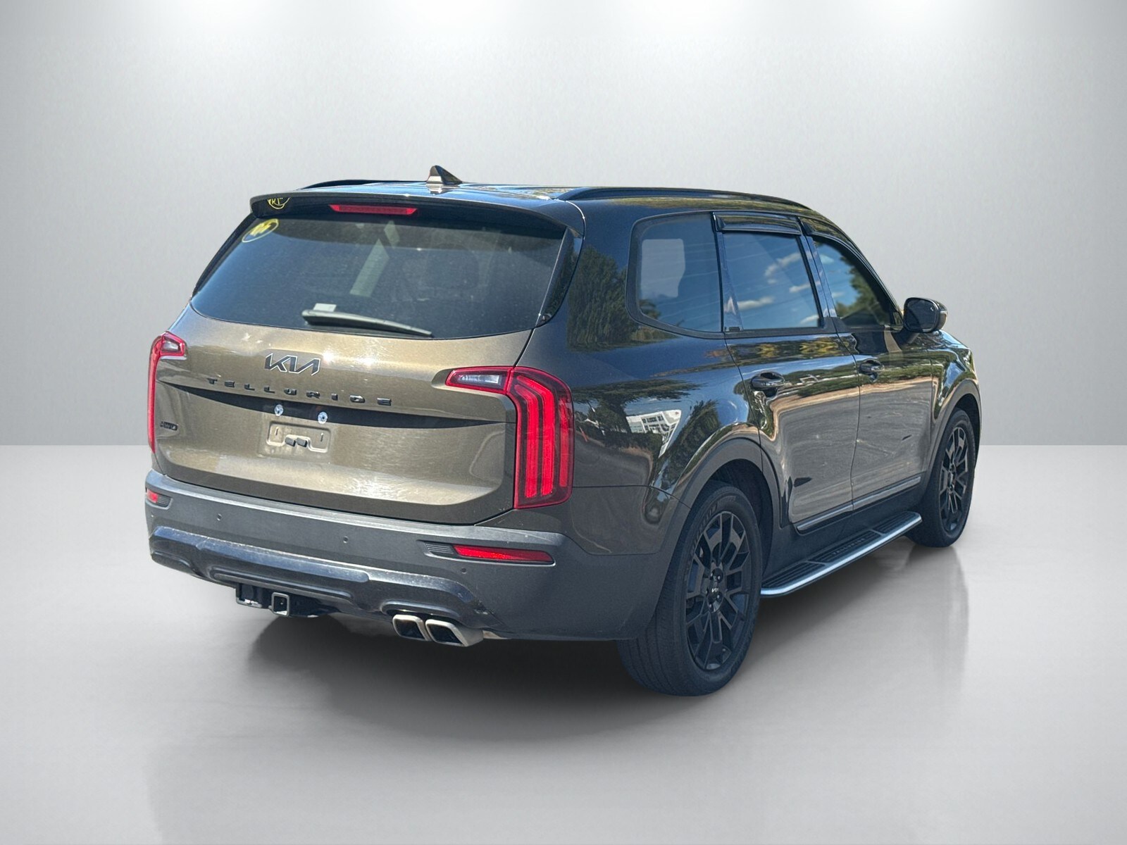 2022 Kia Telluride EX photo 2