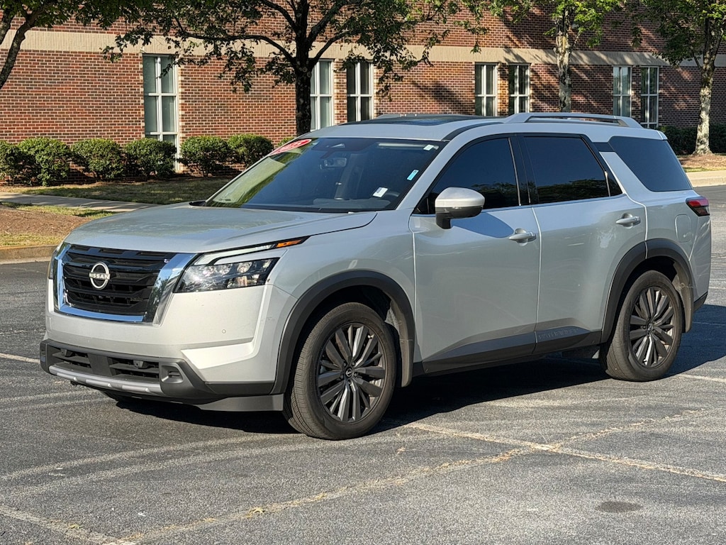 Certified 2025 Nissan Pathfinder SL SUV