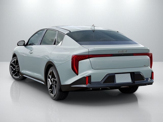 2025 Kia K4 GT-Line photo 4