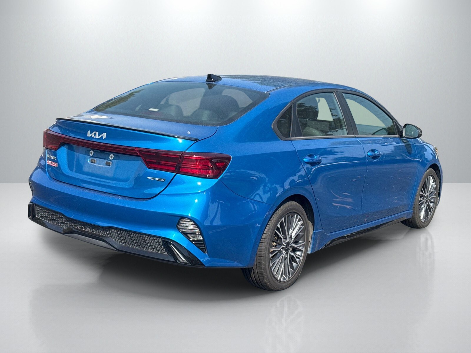 2023 Kia Forte GT-Line photo 4